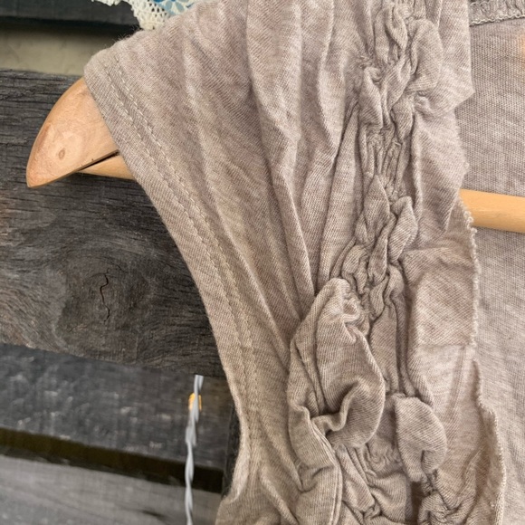 Anthropologie Ruched Sleeveless Top - Picture 5 of 7